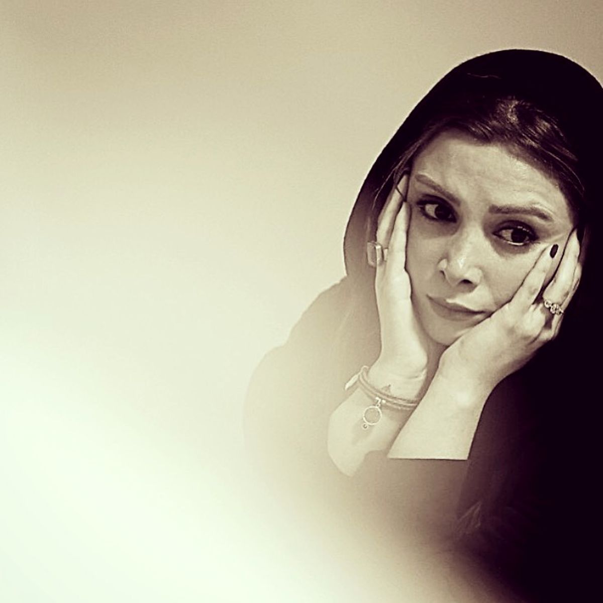 عکس عاشقانه فرناز رهنما در کنار همسرش