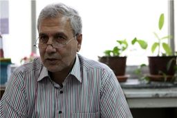 علی ربیعی: این طور نیست که همه مسئولان در حال بخور بخور باشند/جریانی که می خواست دولت را تحقیر کند مارپیچ سکوت را در جامعه شکست/ اعتراضات دی ماه تکرار پذیر است / «مدارای بزرگ» استراتژی دولت در اعتراضات 96 بود/ / با دستگیری کارگران موافق نیستم 