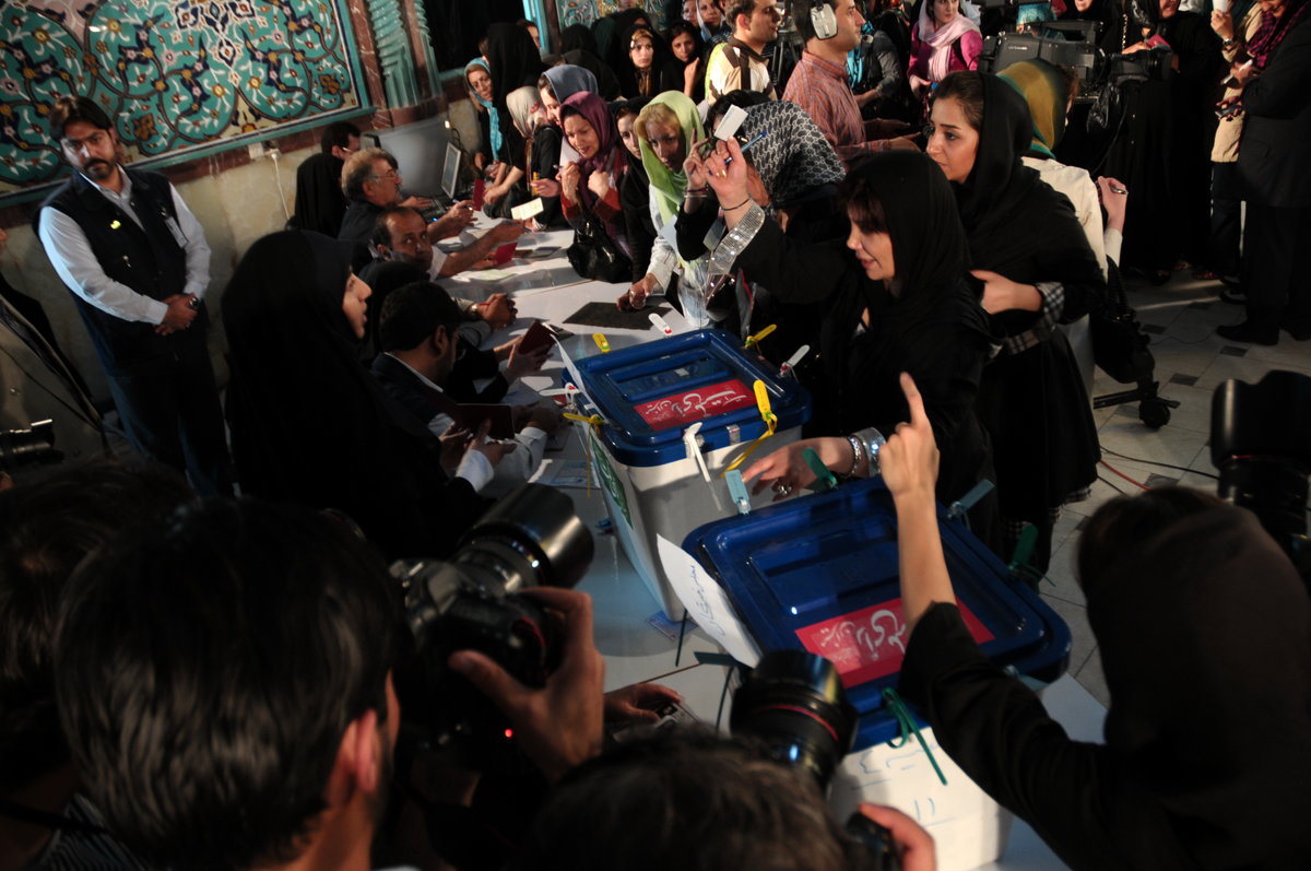 اخبار مهم روز رای گیری + مهدی هاشمی در اوین رای داد / آیت الله مصباح و مصباحی مقدم اعتراض کردند