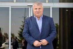 علی پروین: پرسپولیس نیمه دوم خوبی نداشت اما شاهکار کرده و قهرمان هم نشود اتفاق خاصی نمی‌افتد