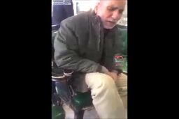 فیلم/ صدای بی نظیر پیرمردی که  در مدح امام حسین(ع) می خواند