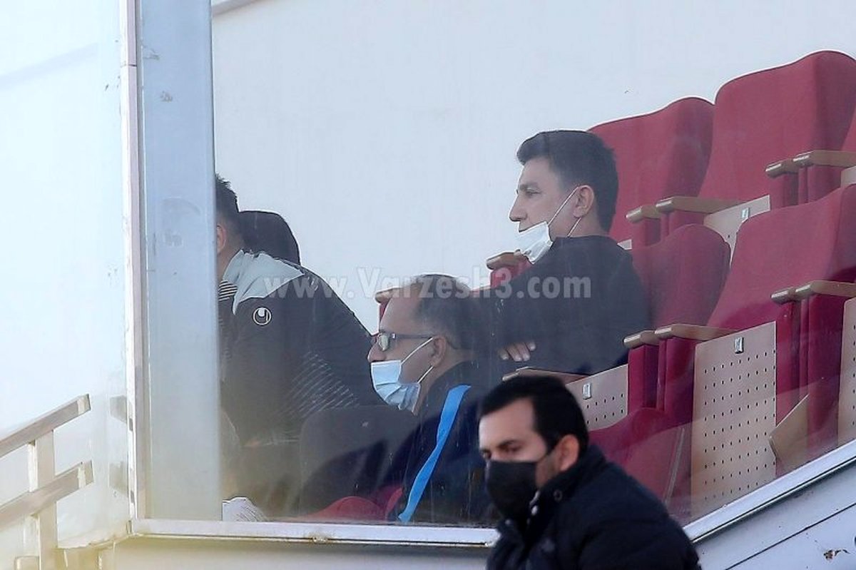 قلعه نویی از هدایت تیم ملی انصراف داد