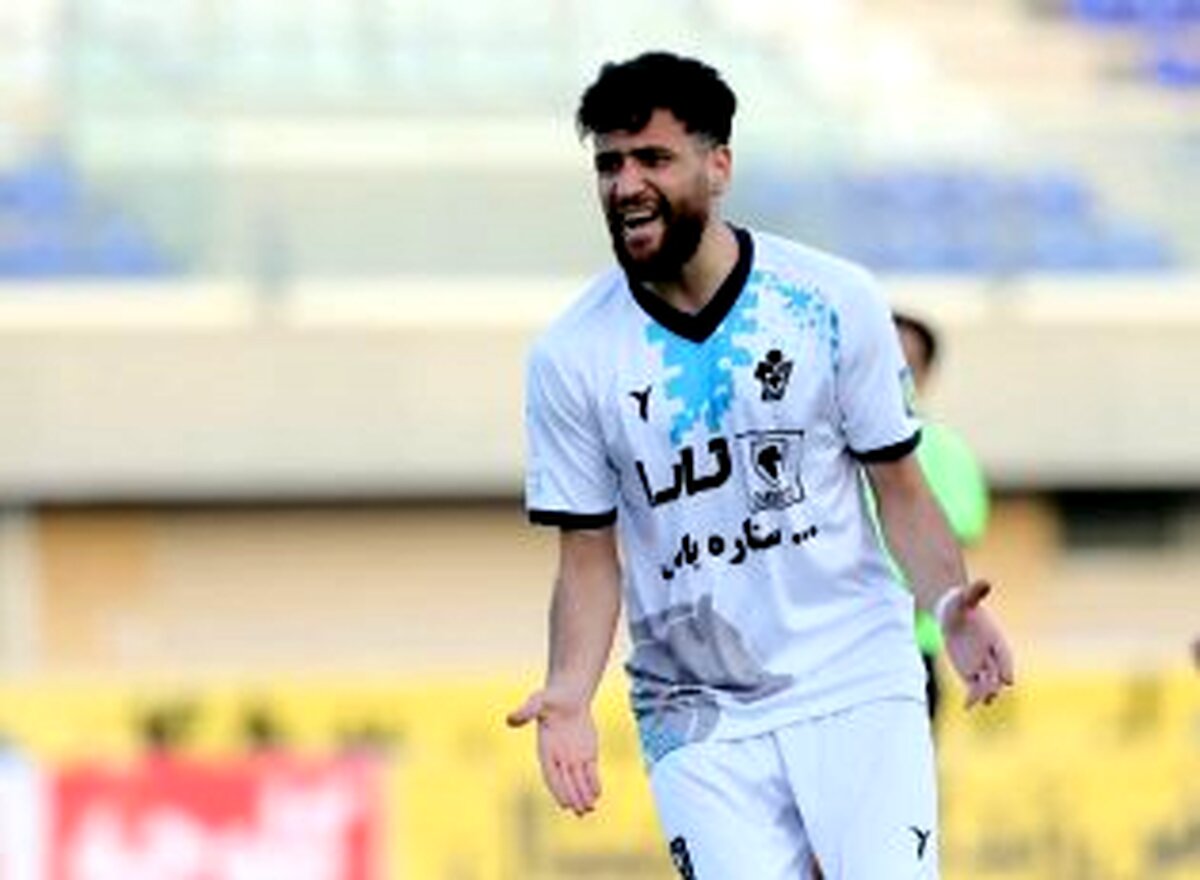 بابایی: دوست دارم با شوت به پرسپولیس گل بزنم