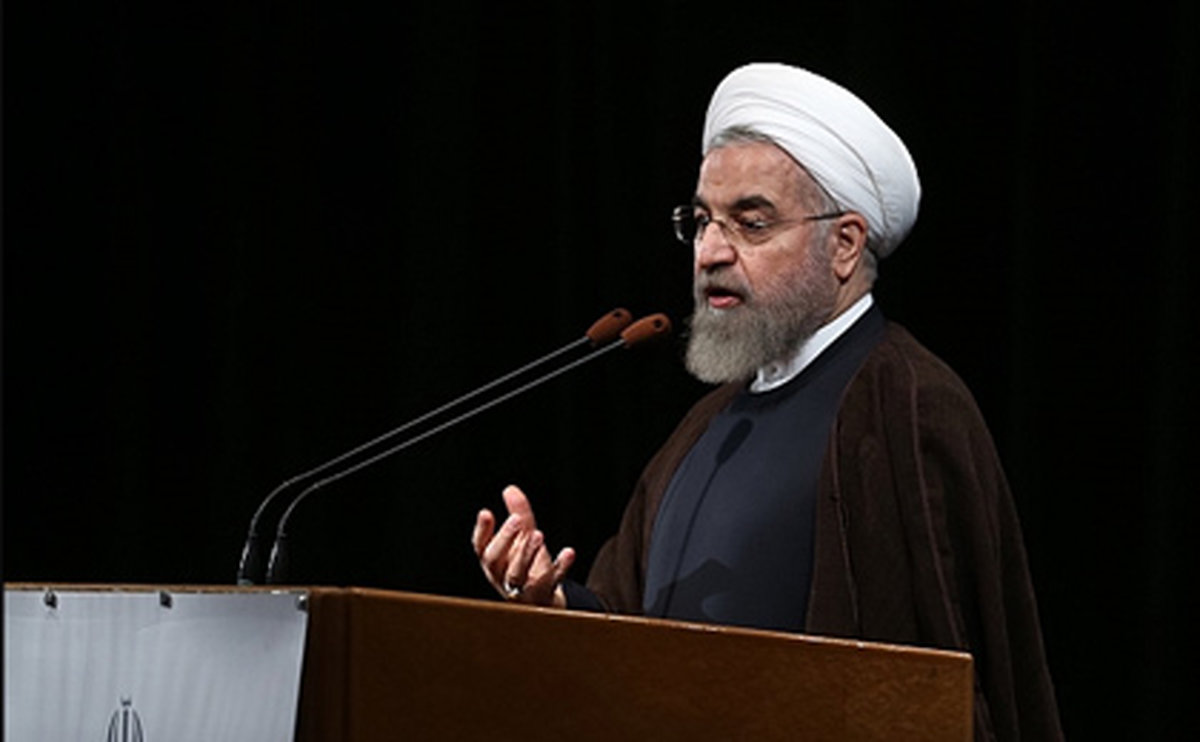 حسن روحانی : سید حسن خمینی عالم، دانشمند و فرهیخته است / احترام به امام (ره)، احترام به بیت ایشان است / شورای نگهبان امید بیشتری به مردم بازگرداند