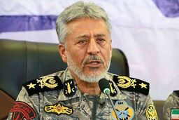 امیر سیاری  با لباس متفاوت در بیمارستان + عکس