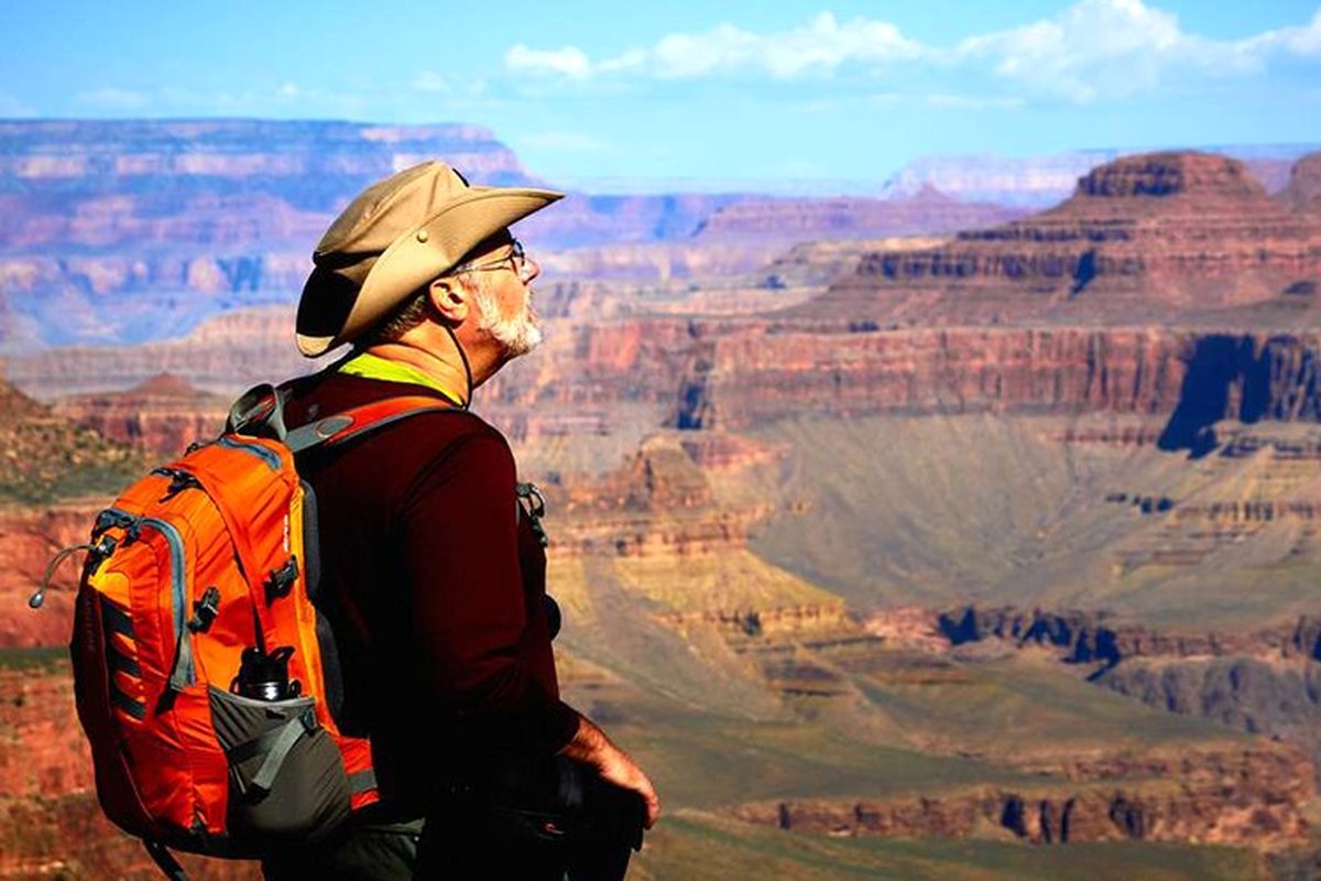 مسافرت کنید و چرخ اقتصاد را بچرخانید!