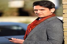 ژست ورزشی امیرحسین آرمان روبروی آینه + عکس