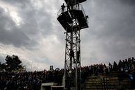 -->-->-->تشییع و نماز بر پیکر منصور پو رحیدری