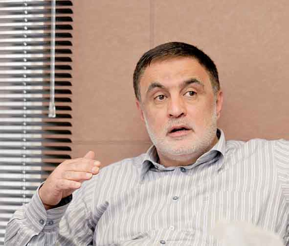 مذاکره به ضرر منافع ملی است