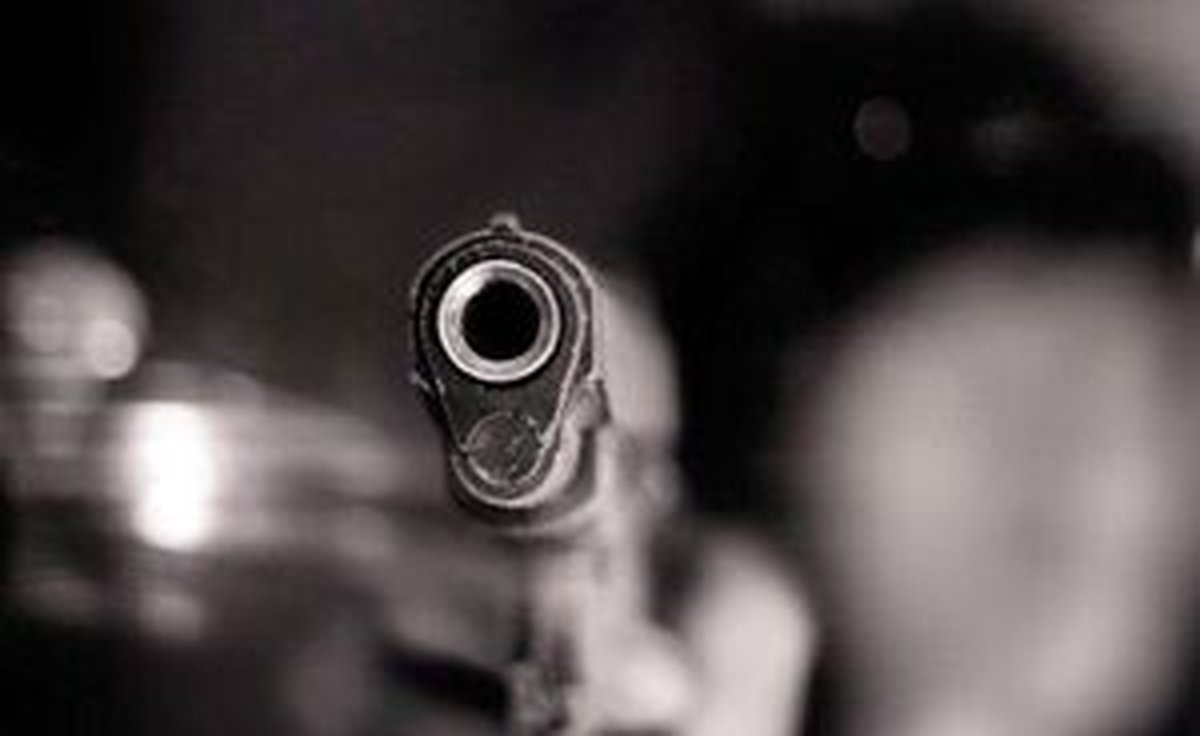 مردی پس از کشتن پدر و پسرش خودش را هم کشت