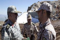 فرمانده نیروی زمینی سپاه از مرزهای شمال غرب بازدید کرد