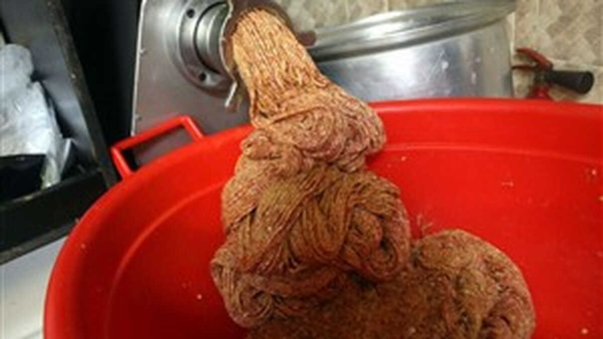 فروش گوشت چرخ کرده تقلبی در  خاور شهر