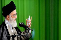 رهبر انقلاب: التماس کردند روحانی با ترامپ ملاقات کند