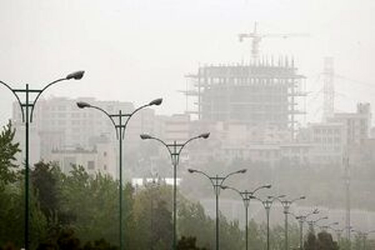 احتمال ورود گرد و غبار به تهران/ هوا گرمتر میشود