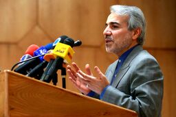 مخالفت روحانی با افزایش قیمت ارز / نوبخت: برنامه و بودجه به دنبال افزایش نرخ ارز نیست