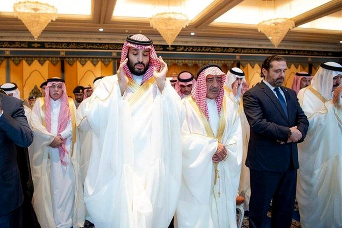 گزارش تصویری/ نماز عید فطر حریری در کنار پادشاه و ولیعهد سعودی