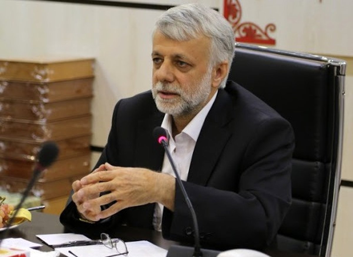 مهدی آیتی: جهانگیری معاون اولی را به خواب هم نمیدید/ جهانگیری و مرعشی همه پستها را بین نیروهای کارگزاران تقسیم کردند/ ورود جهانگیری به انتخابات 96 توهین به شعور ملت بود/ جهانگیری میدانست با استعفایش باید در خانه گلها را آب میداد