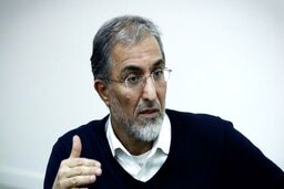 فشار برای مذاکره یعنی کودتای مخملی