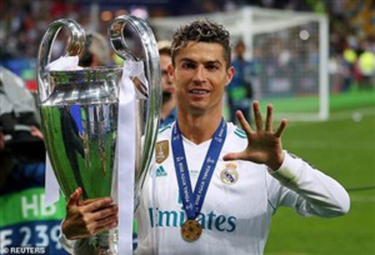 ببینید رونالدوcr7 هنرمند یا جادوگر؟