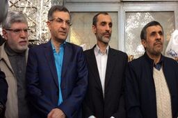 دنیای جالبی که احمدی نژاد و دوستانش در آن سیر می کنند!