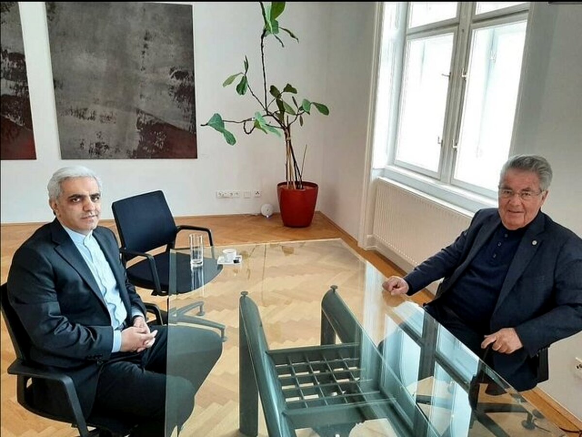 سفیر ایران با رئیس جمهور سابق اتریش دیدار کرد
