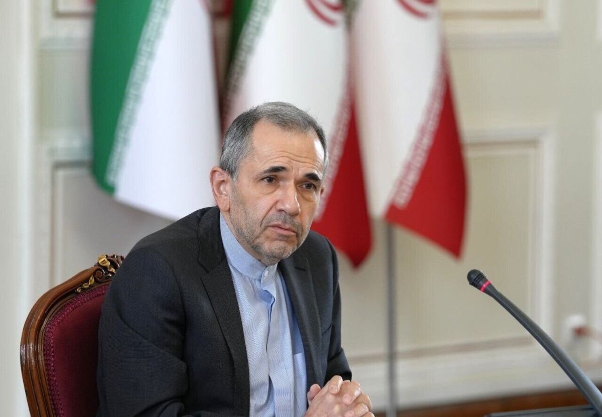 تخت‌روانچی : ویتکاف هر روز یک حرفی میزند