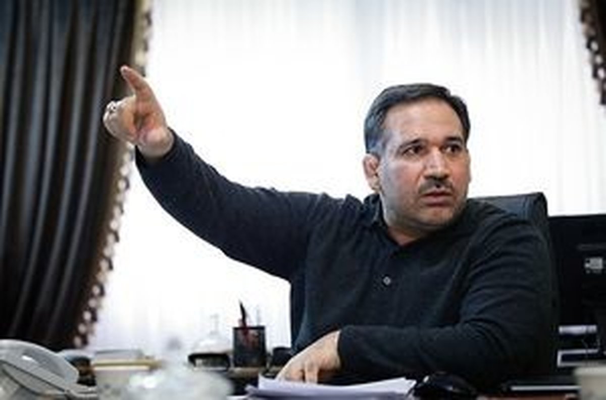 به احمدینژاد افتخار میکنیم ولی احمدینژادی نیستیم!