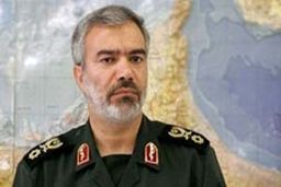 هشدار قاطع فرمانده نیروی دریایی سپاه به آمریکا/ کوچکترین اهمال در خلیج فارس باعث غرق شدن ناوتان می‌شود