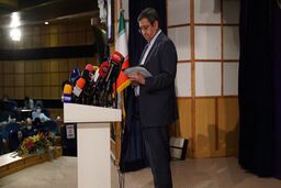 اظهارات جنجالی همتی در تلویزیون؛ از پیامک حجاب به زنان تا فیلترینگ