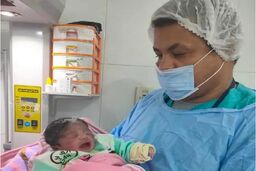 تولد دختری با رنگ موی متفاوت در مصر + عکس