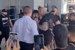   هالک ایرانی خوشحال تر از یک روز پیش تر