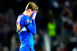  دی یونگ مثل کوتینیو؛ شرط بایرن برای جذب ستاره بارسا