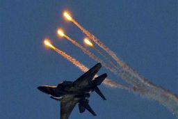 آبروریزی جنگنده F-۱۵ اسرائیل در آسمان تهران