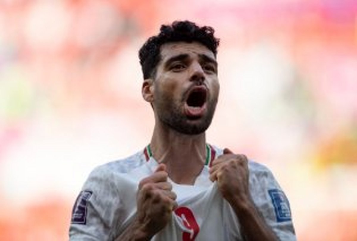 ریو فردیناند طارمی را به لیگ جزیره میبرد!