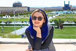 زندگینامه نازنین بیاتی