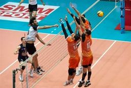  یک لیگ ۴ سالن استاندارد؛ کار به اطلاعیه رسید!