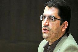 قاضی زاده: نباید میدان دست فرصت‌ طلبان بیفتد