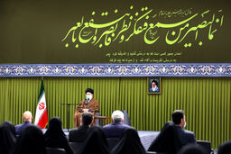  از مسئولان، کار جدی و واقعی مطالبه کنید