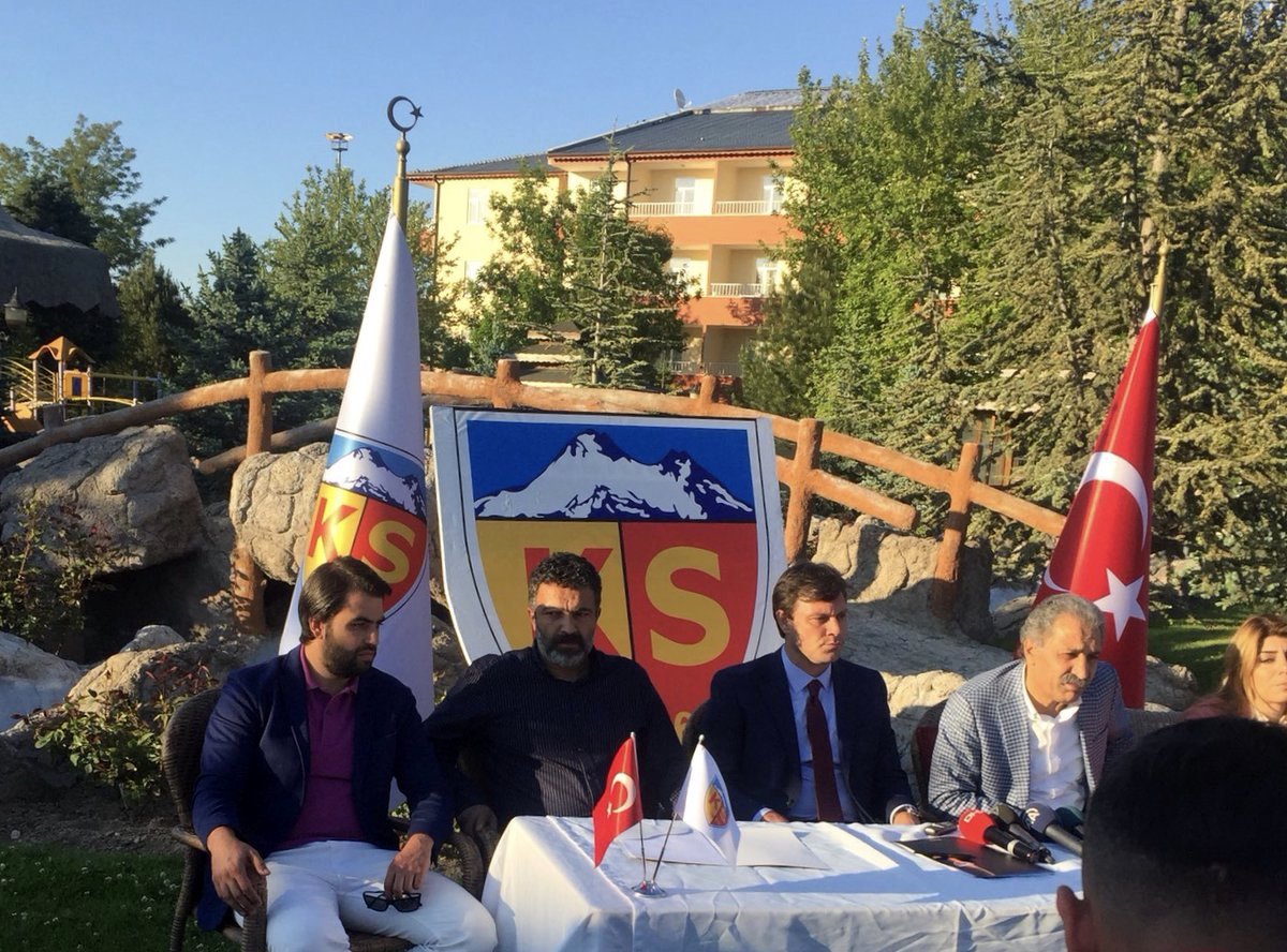 سرمربی سابق تراکتورسازی تبریز تیم جدیدش را معرفی کرد.// ساغلام سرمربی کایسری اسپور ترکیه شد