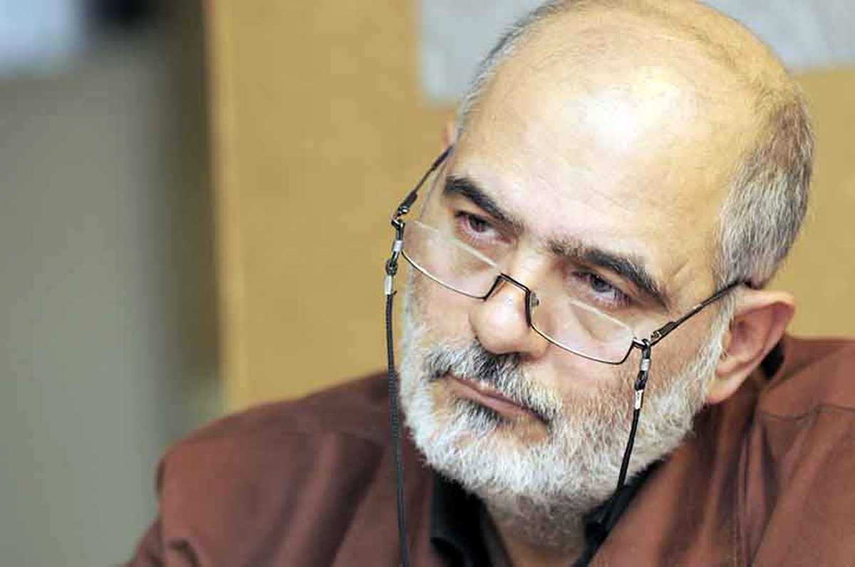 حسین اللهکرم:  امروز اصلاح طلبان می بینند، طرح صحبت با کدخدا به بن بست رسید  حرکتی را آغاز کردند تا بتوانند با دولت وارد چانه زنی شوند / حجاریان از حرکت جلیقه زردها در فرانسه الگوگیری می کند/ بهزاد نبوی و حجاریان دو روی یک سکها