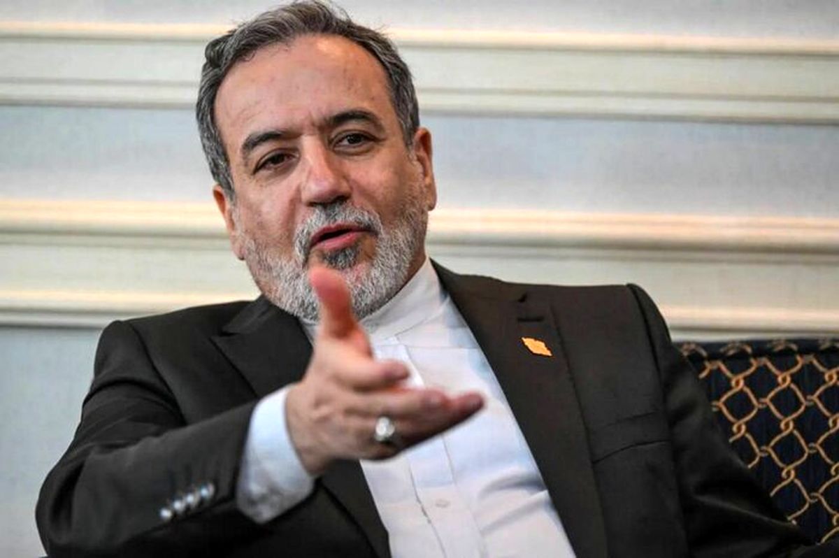 عراقچی:احتمال جنگ هست ، تنگه هرمز را ما نمی بندیم