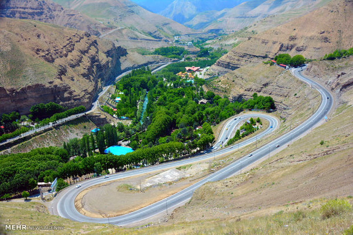 ۲ واحد پذیرایی در جاده کرج - چالوس پلمب شد