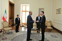 دیدار سفیران جدید فرانسه و مالزی با امیرعبداللهیان