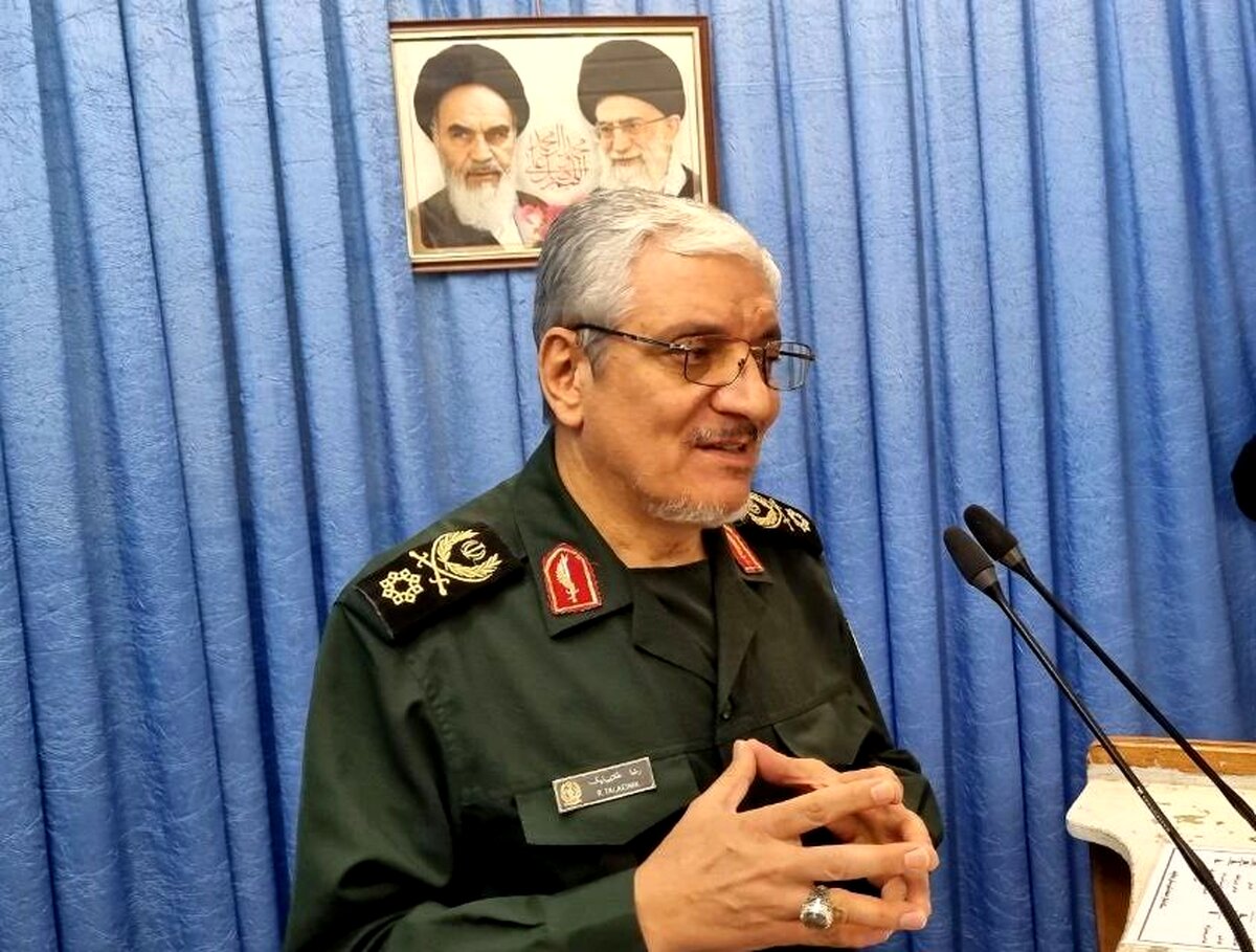سردار طلایی نیک: موشک‌های فتاح و خرمشهر ۴ بیانگر ظرفیت‌های مشترک سپاه و وزارت دفاع است