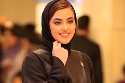 عکس عجیب از ریحانه پارسا در ترکیه 