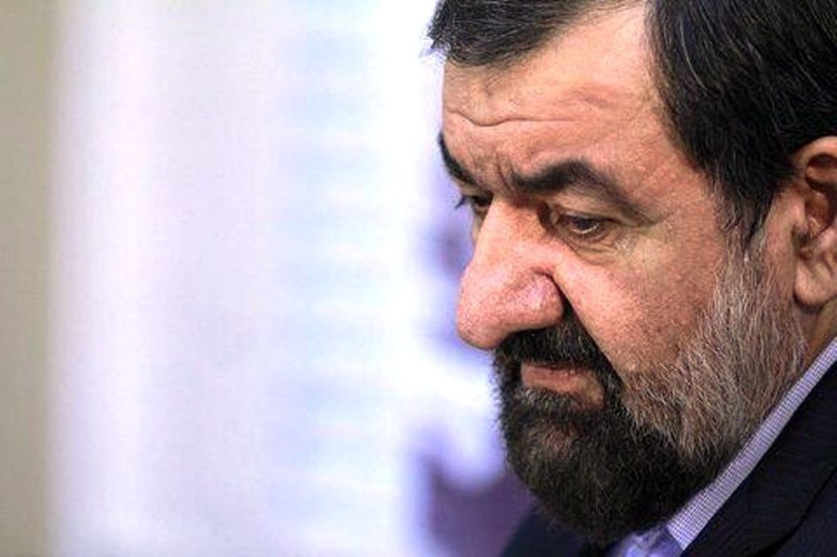 محسن رضایی: اختیارات رهبر انقلاب به سران قوا میتواند کشور را ۲۰ سال جلو ببرد