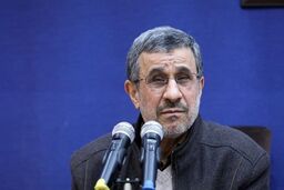 بازی دوگانه احمدی‌نژاد در 1400