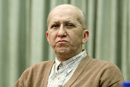 اول باید عذرخواهی‌کنند
