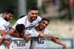 علیزاده: سی امتیاز از  کسر کردند!