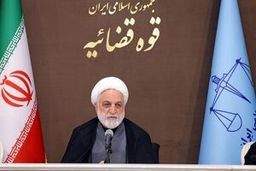 اژه ای : ترامپ ، پلشت، خبیث و ملون و بی شخصیت است